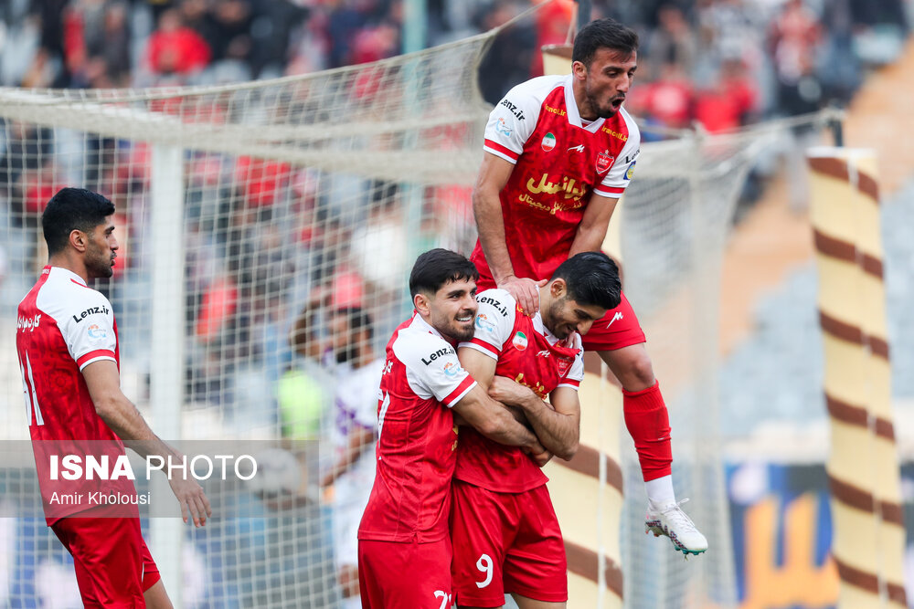 هفته دوازدهم لیگ برتر فوتبال؛ پرسپولیس و هوادار