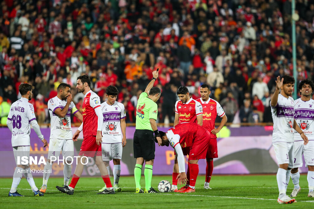 هفته دوازدهم لیگ برتر فوتبال؛ پرسپولیس و هوادار