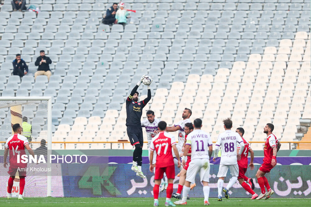 هفته دوازدهم لیگ برتر فوتبال؛ پرسپولیس و هوادار