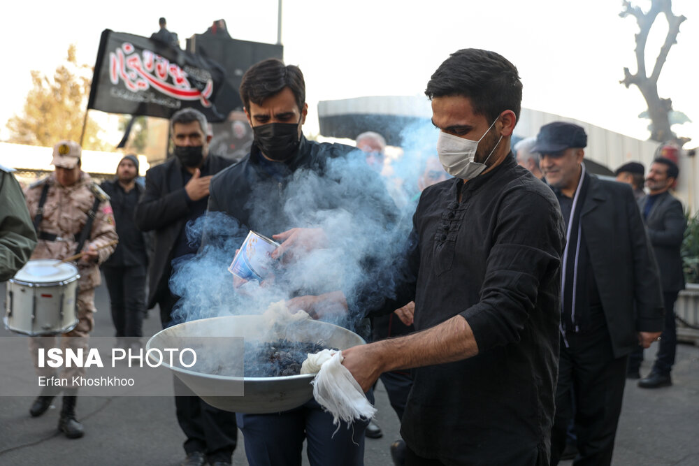 بدرقه و خاکسپاری پیکر یک شهید گمنام در وزارت فرهنگ و ارشاد اسلامی