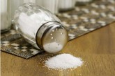 مصرف زیاد نمک زمینه‌ساز ابتلا به ۳ بیماری خاموش