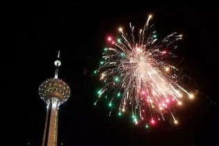 آسمان ایران شب ۲۲ بهمن نور افشانی می‌شود