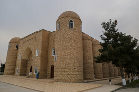 مسجد جامع خواجه یوسف همدانی یکی از عرفای بزرگ ایرانی که مدتی در مرو سکونت داشته در این شهر قدیمی قرار دارد