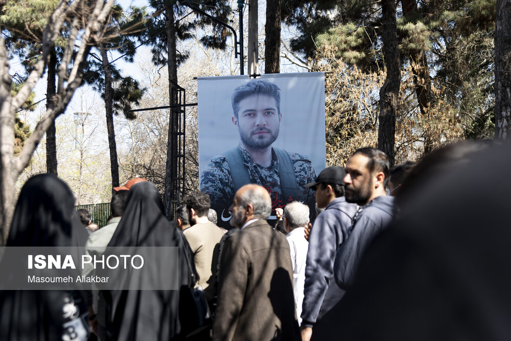 تشییع پیکر شهید «بهروز واحدی»