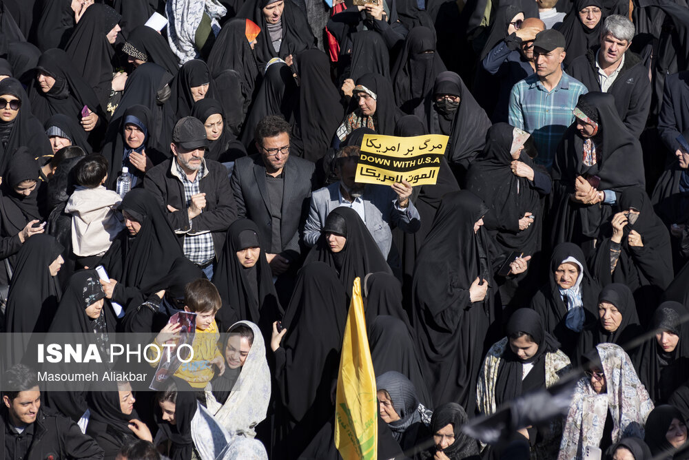 تشییع پیکر شهید «بهروز واحدی»