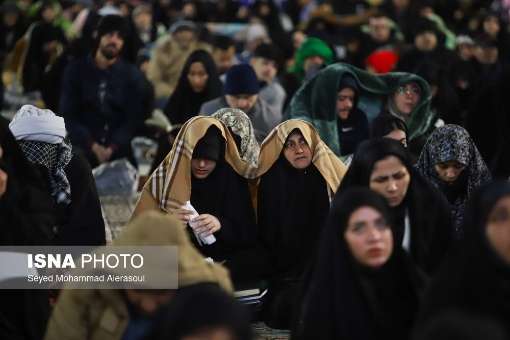 لیالی قدر، شب نوزدهم ماه مبارک رمضان - حرم امام رضا(ع)