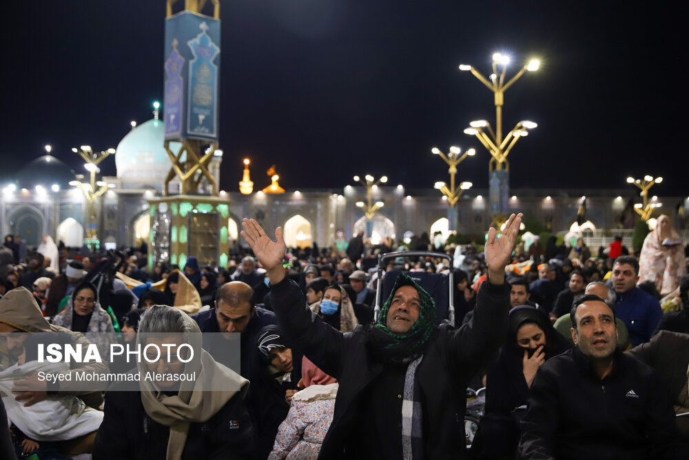 لیالی قدر، شب نوزدهم ماه مبارک رمضان - حرم امام رضا(ع)