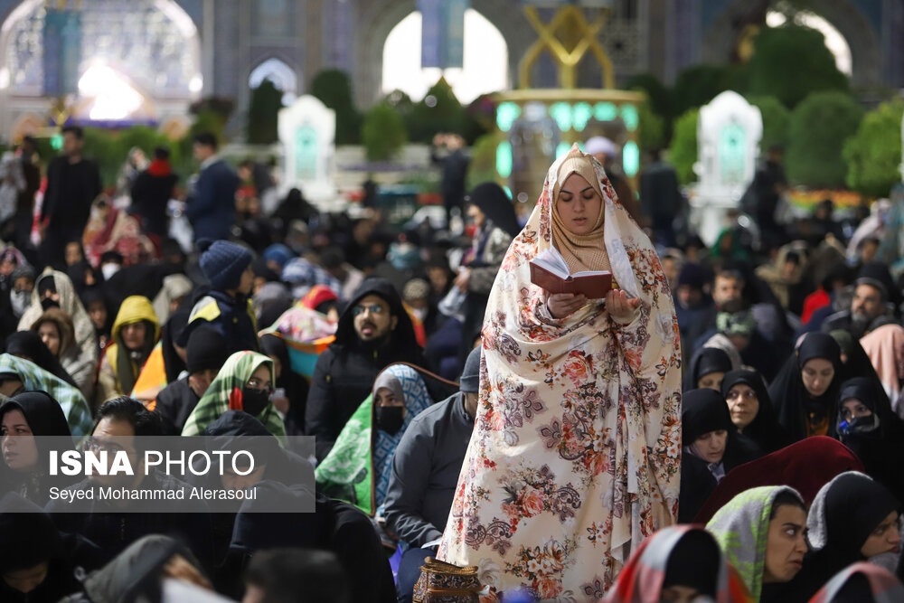 لیالی قدر، شب نوزدهم ماه مبارک رمضان - حرم امام رضا(ع)