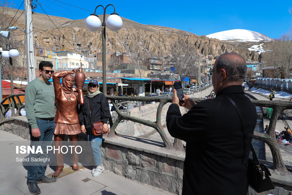 مسافران نوروزی در روستای تاریخی کندوان - آذربایجان شرقی