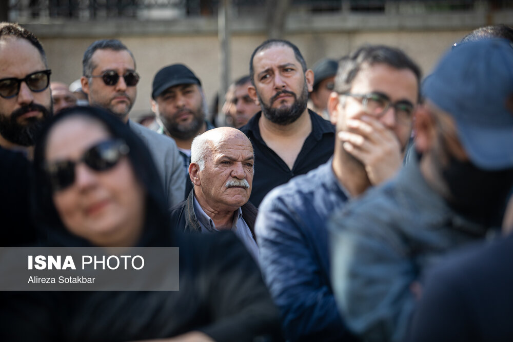 مراسم تشییع پیکر رضا داودنژاد