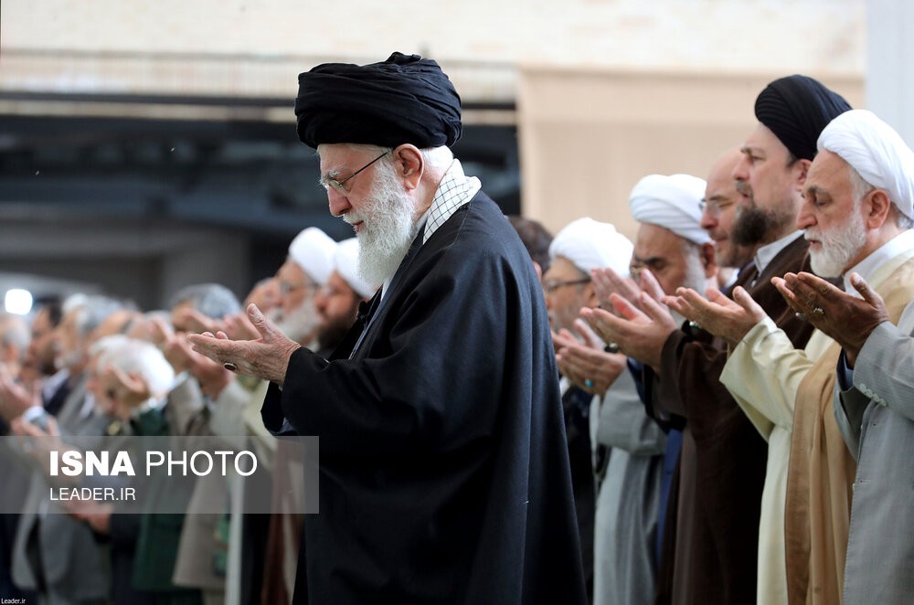 تصاویر / اقامه نماز عید سعید فطر به امامت رهبر انقلاب در مصلی تهران - ۱  