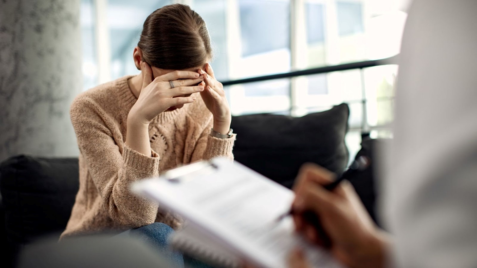 چرا انتخاب روانشناس مناسب در افسردگی حیاتی است؟